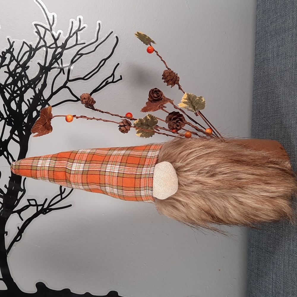 Fall Harvest Gnome Figure Decor Decoration Plaid Leaves Berries Whimsical Urban
